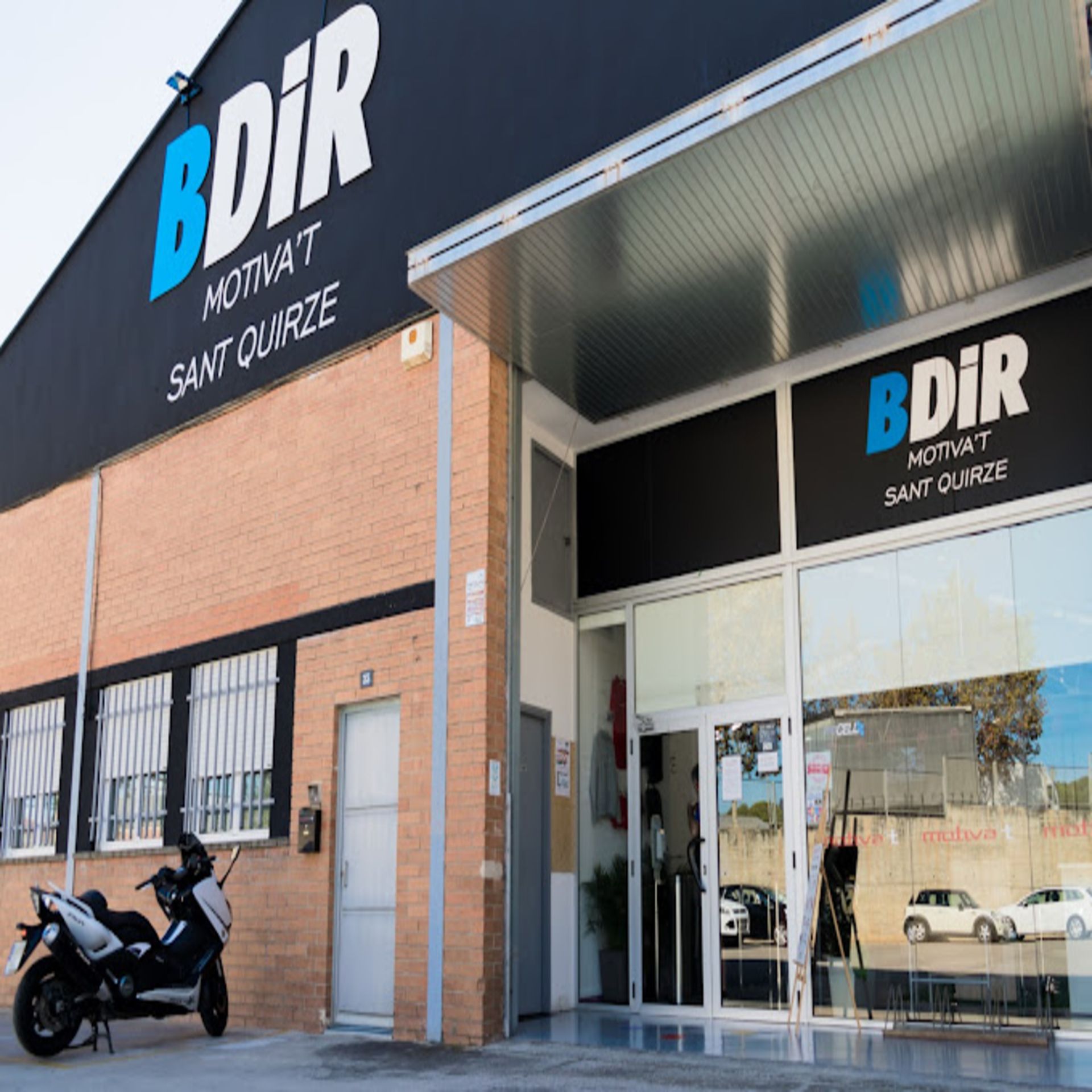 club hero background with the club room