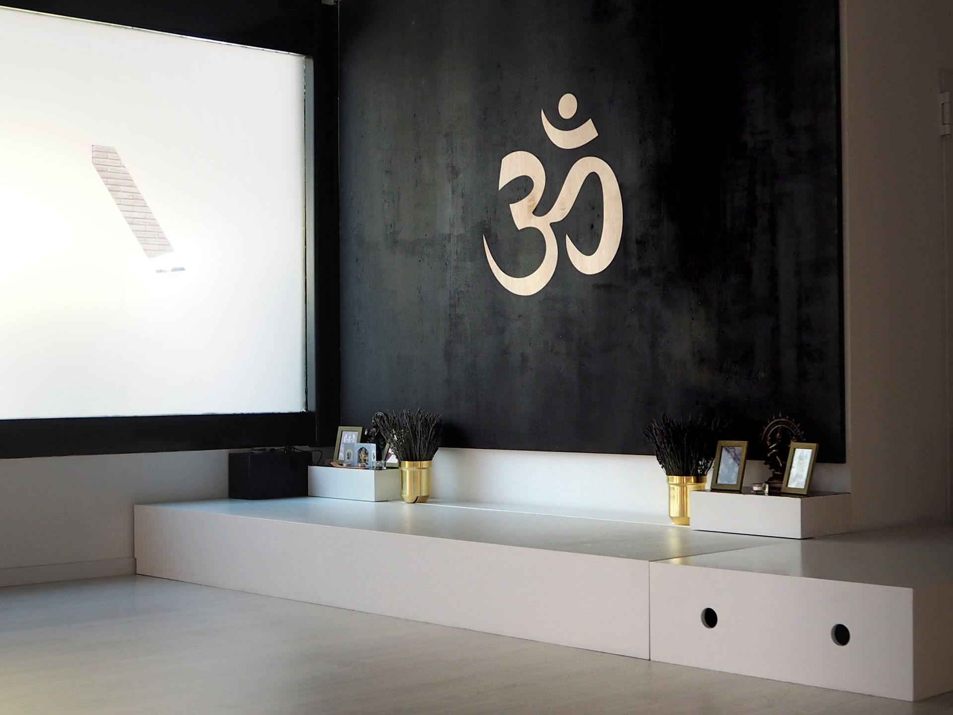 club hero background with the club room