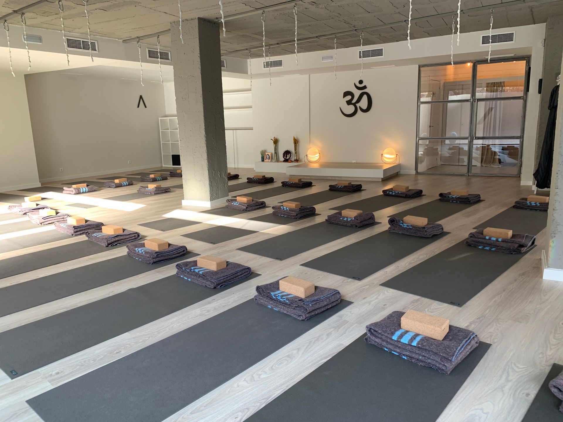 club hero background with the club room