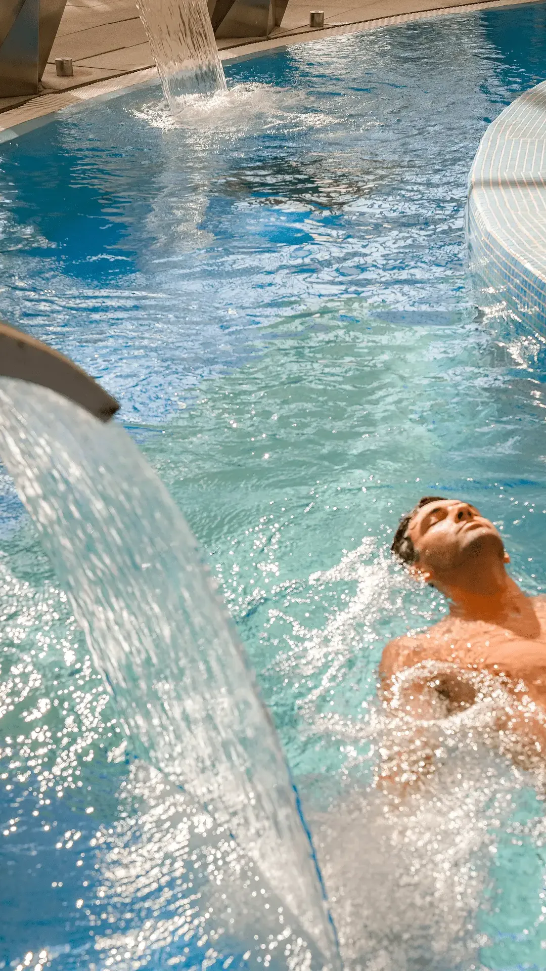 Noi a la piscina
